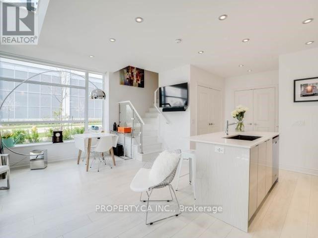 80 Marine Parade Dr, Toronto, ON M8V 0A3