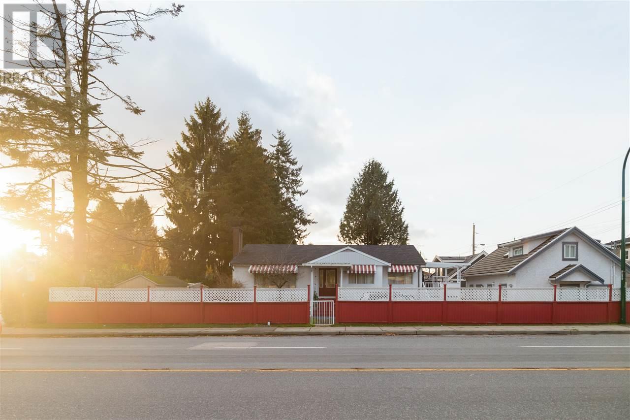 5675 Rupert St, Vancouver, BC V5R 2K4