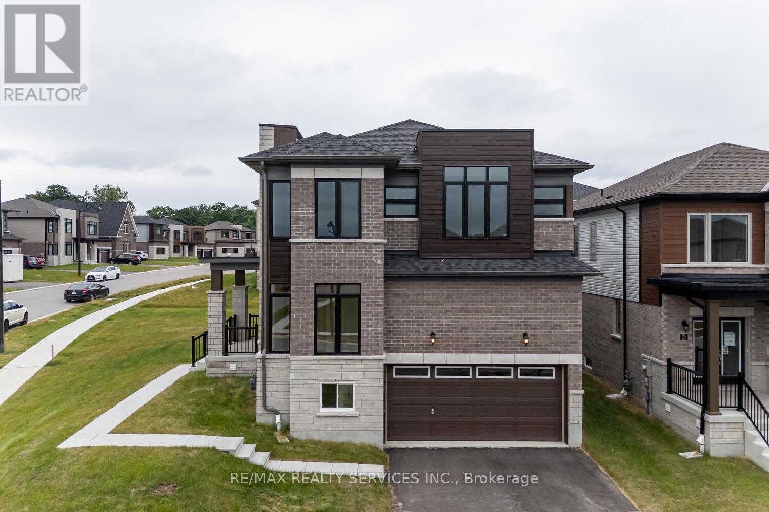25 Heming St, Brant Paris, ON N3L 0M6