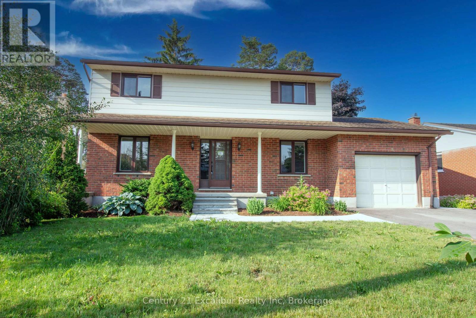 238 Adelaide St, Wellington North, ON N0G 1A0