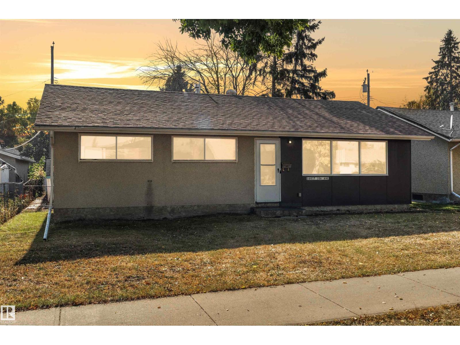 106 Av Nw Unit 16437, Edmonton, AB T5P 0X1