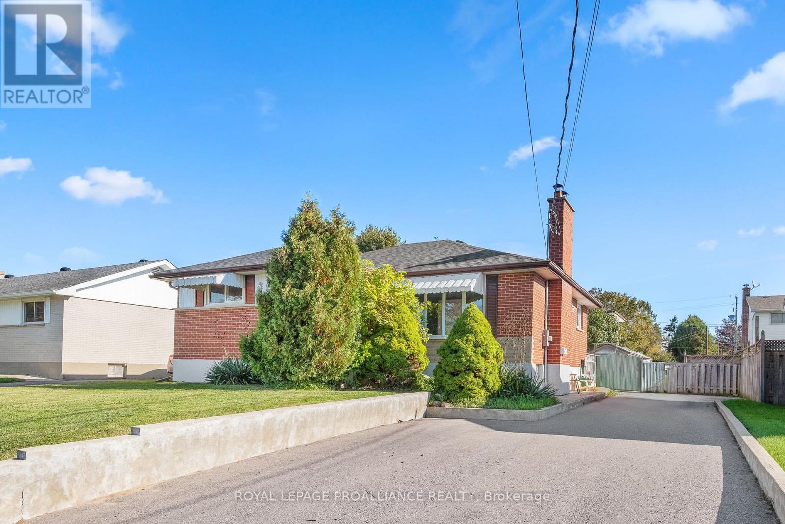 598 Hayden Cres, Cobourg, ON K9A 2V2