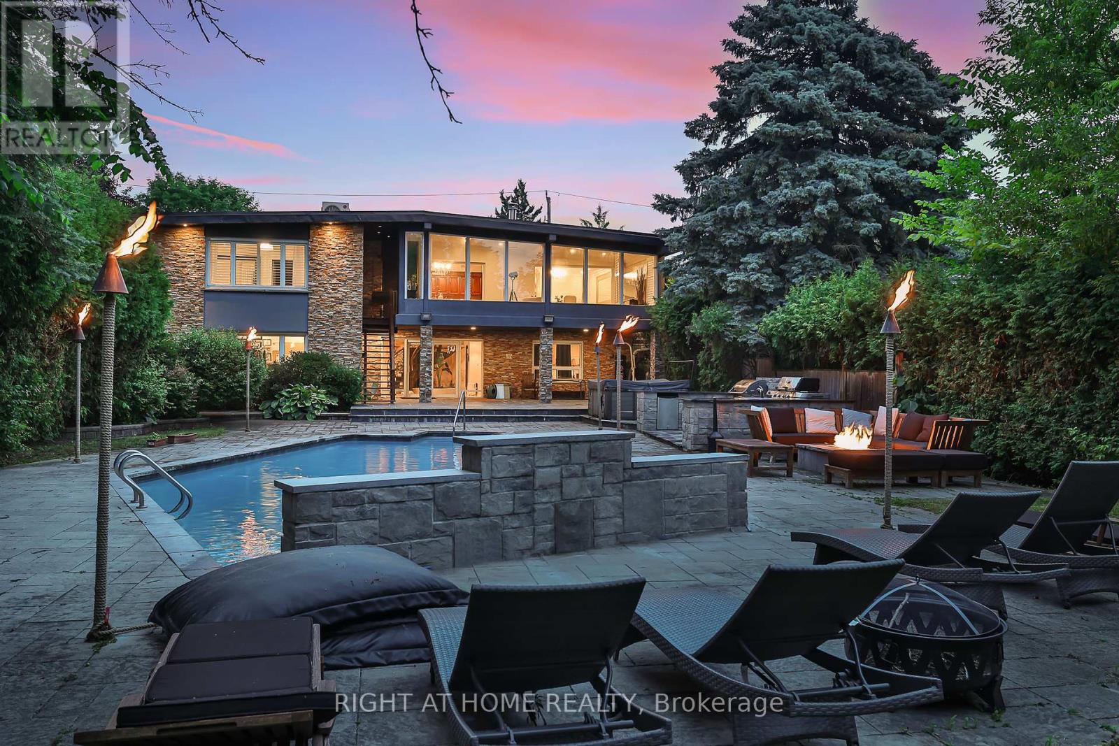40 Heathview Ave, Toronto, ON M2K 2C1