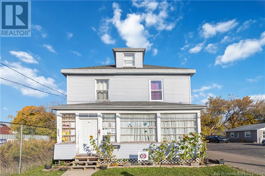 253-253 12 High St, Moncton, NB E1C 6C1