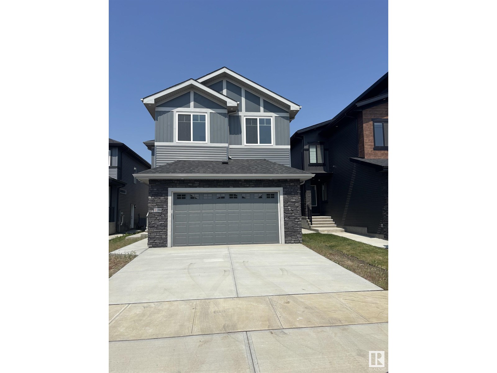 106 Edgefield Way, St. Albert, AB T8N 7Z9