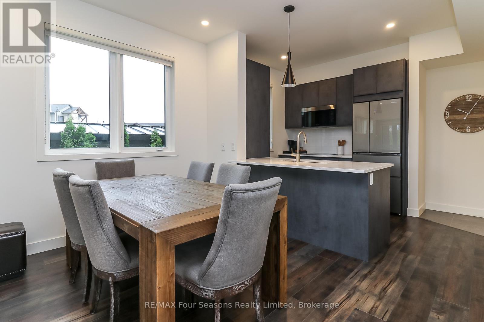 107 12 Beausoleil Ln, Blue Mountains, ON L9Y 2X5