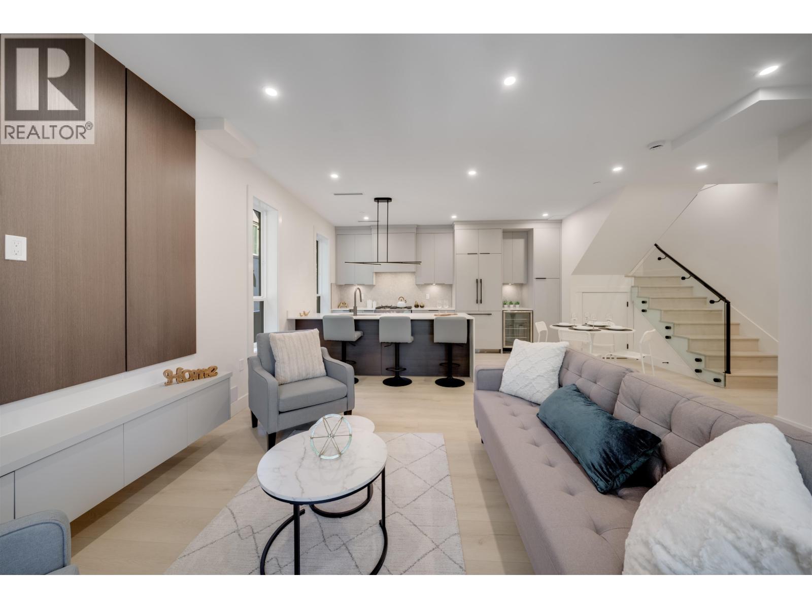 3836 W 8th Avenue Unit 1, Vancouver, BC V6R 1Z4