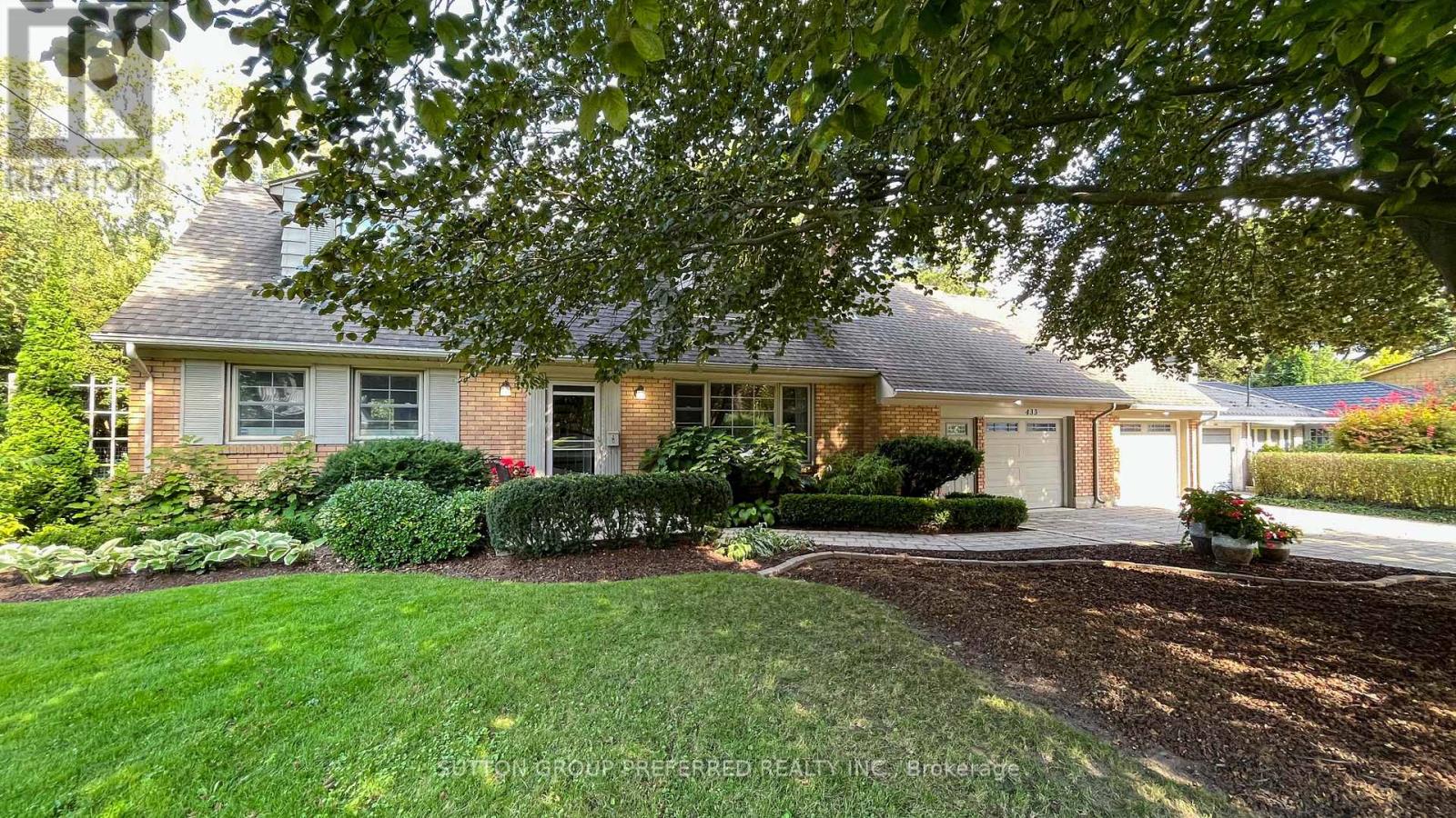 433 W Mile Rd, London, ON N6H 3M3