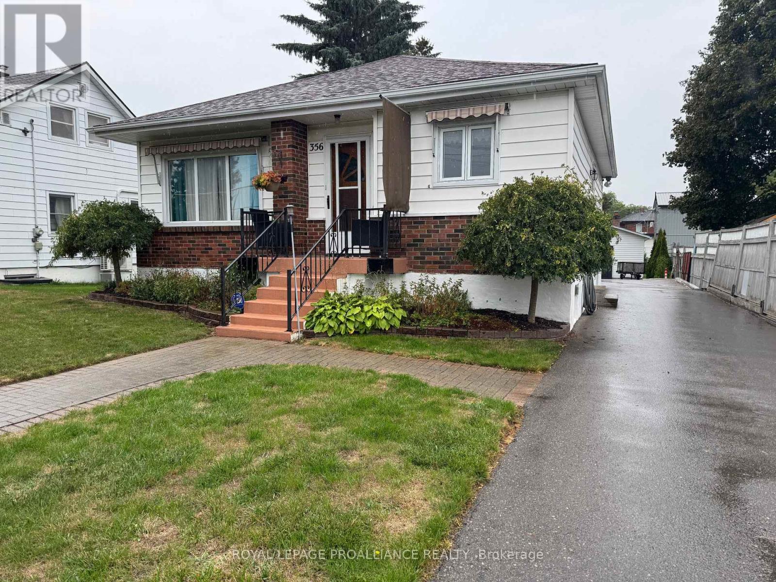 356 Dufferin St, Belleville, ON K8N 3X8