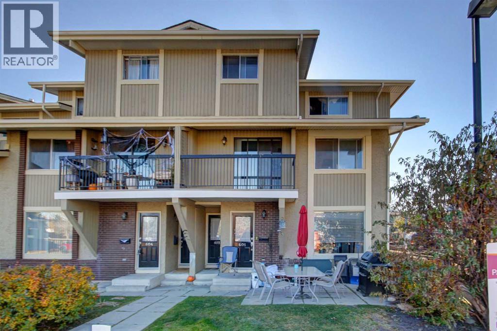 2200 Woodview Drive Sw Unit 602, Calgary, AB T2W 3N6
