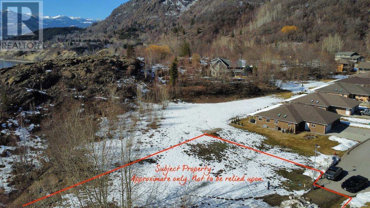 8000 Devito Dr, Trail, BC V1R 4W2