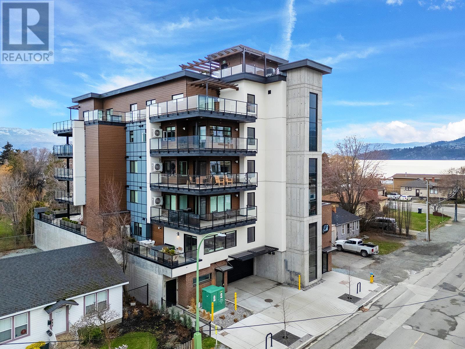 417 Cedar Avenue Unit 201, Kelowna, BC V1Y 4X2