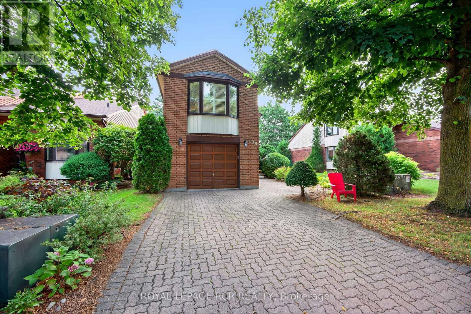 108 Green Briar Rd, New Tecumseth, ON L9R 1S2