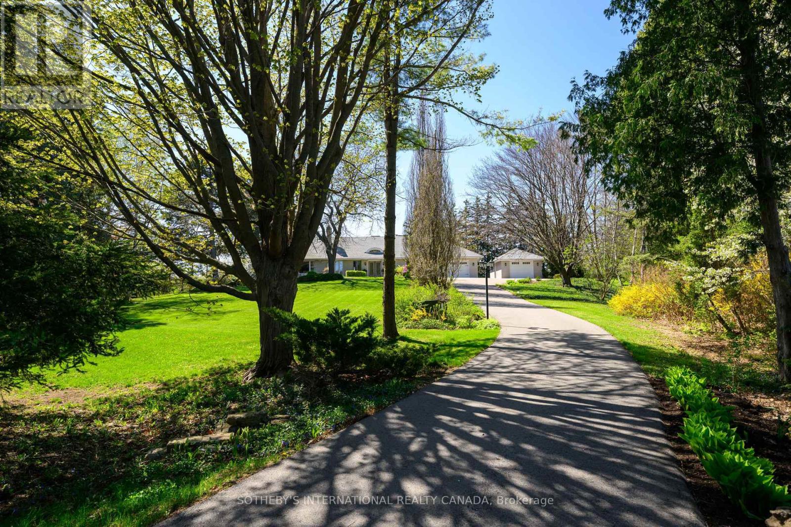 1 Sideroad Unit 2501, Burlington, ON L7P 0S4
