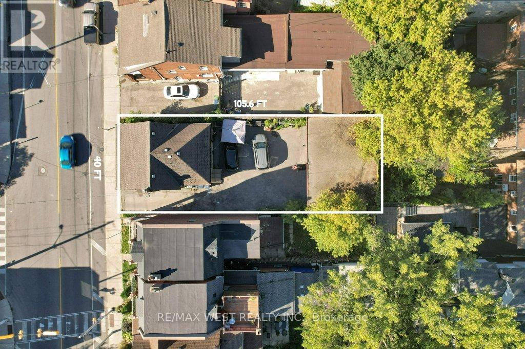 225 Oakwood Ave, Toronto, ON M6E 2V3