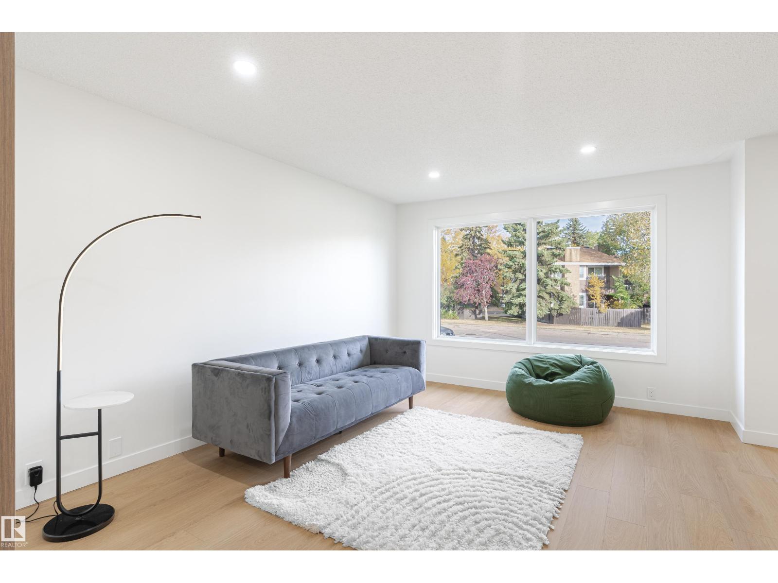 96 Av Nw Unit 18031, Edmonton, AB T5T 2Z3