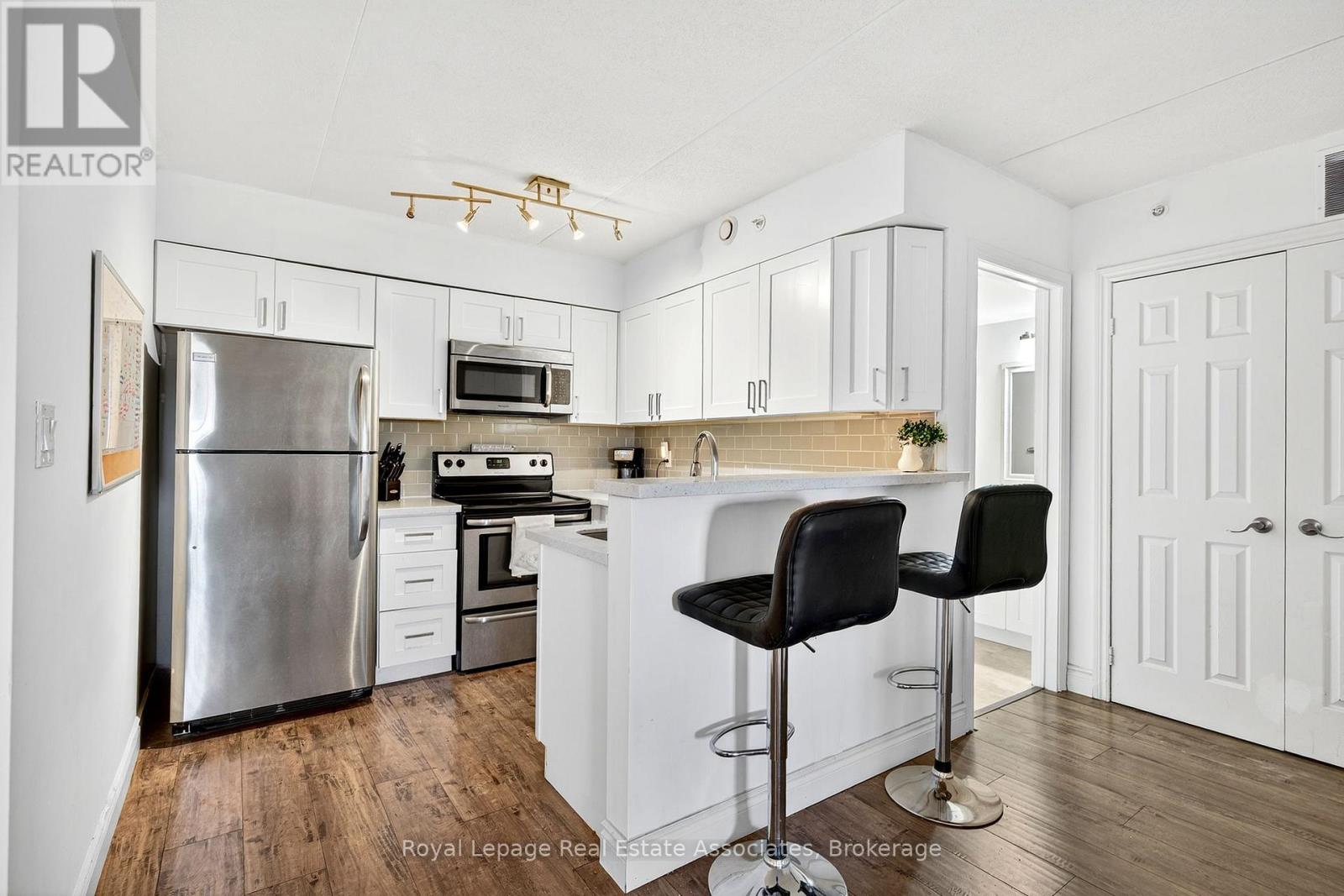 308 4005 Kilmer Dr, Burlington, ON L7M 4M2