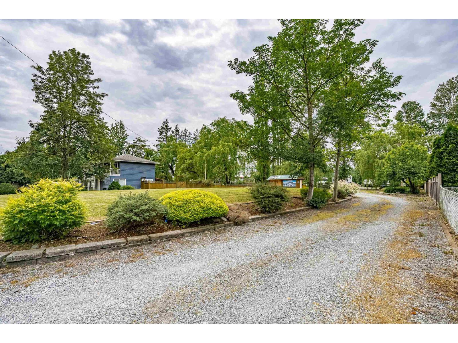 216 Street Unit 5831, Langley, BC V2Y 2N5