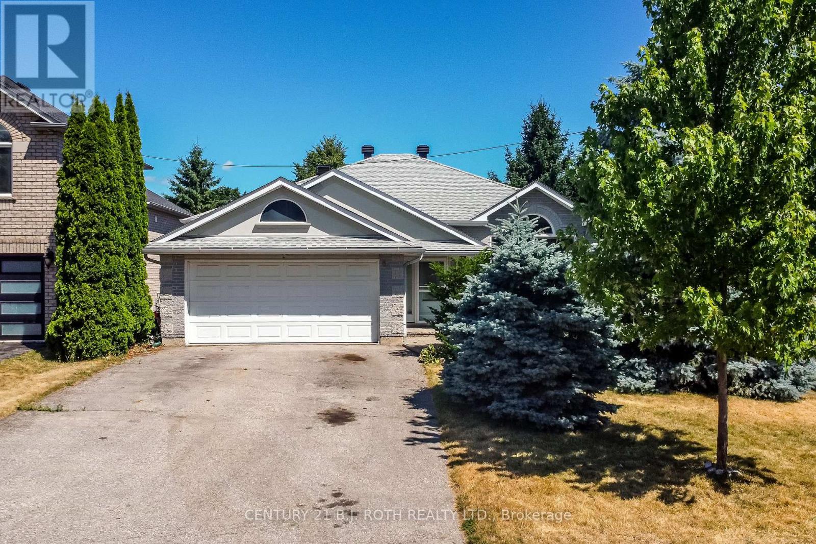 55 Bloxham Pl, Barrie, ON L4N 9K2