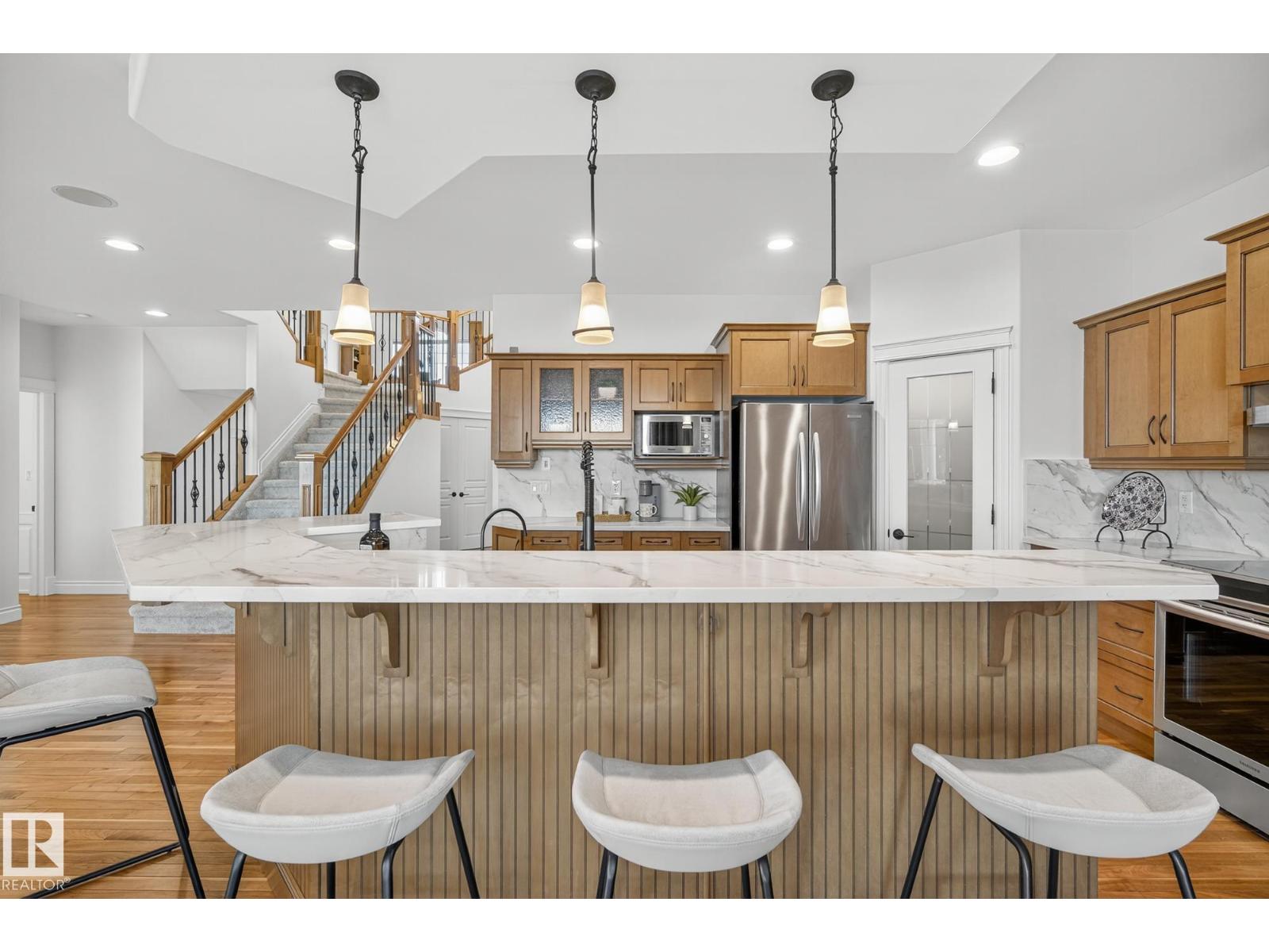 16 Av Sw Unit 9016, Edmonton, AB T6X 1B2
