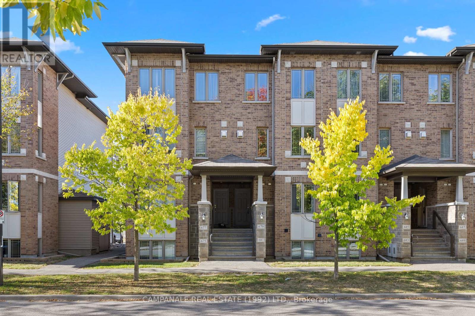 679 Via Amalfi St, Ottawa, ON K2J 6B2