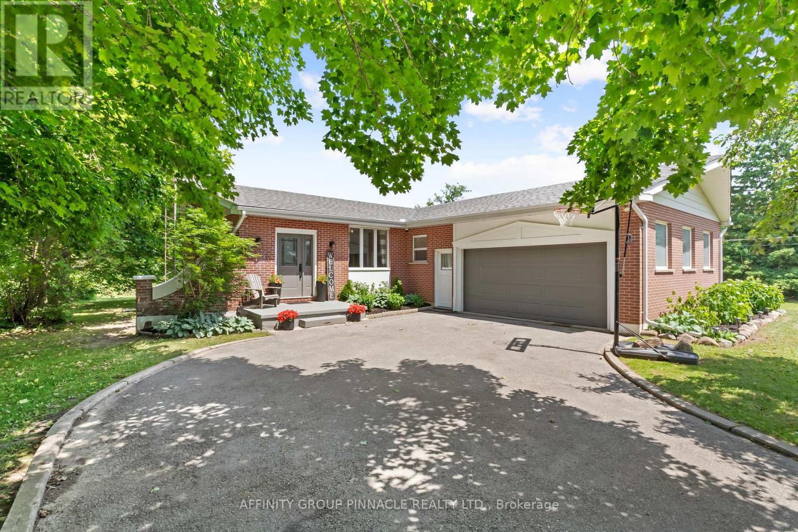 46 Lily Lake Rd, Selwyn, ON K9J 6X4