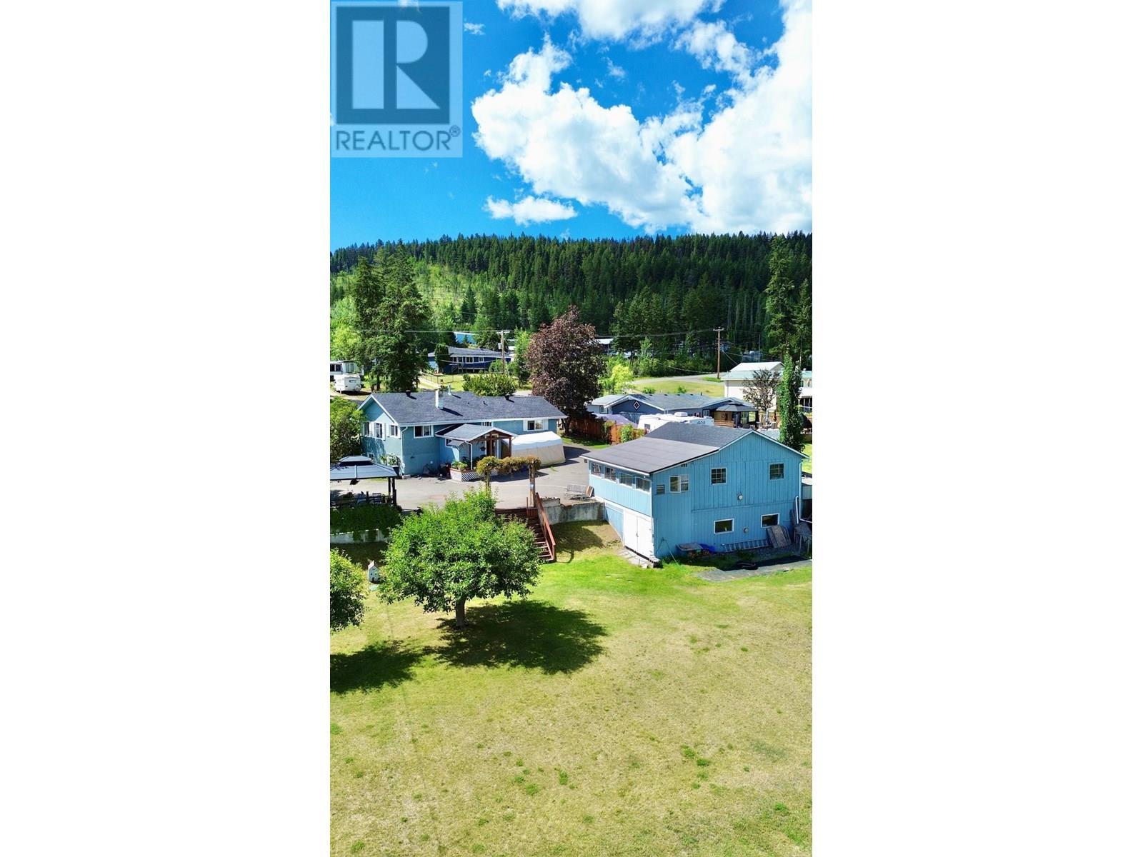 644 Hodgson Rd, Williams Lake, BC V2G 3P9