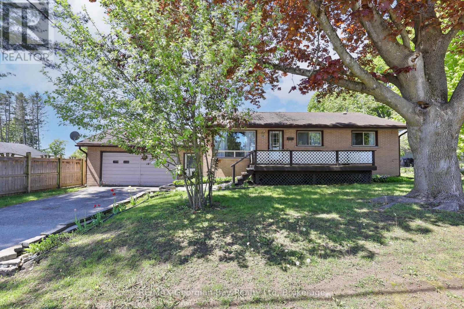 324 Norene St, Midland, ON L4R 4C2