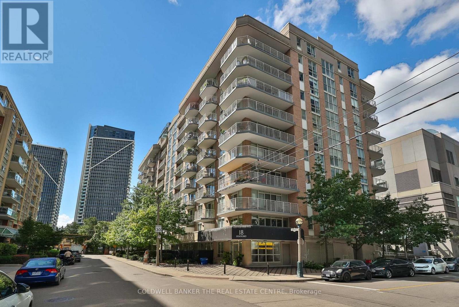 203 18 Stafford St, Toronto, ON M5V 3W4