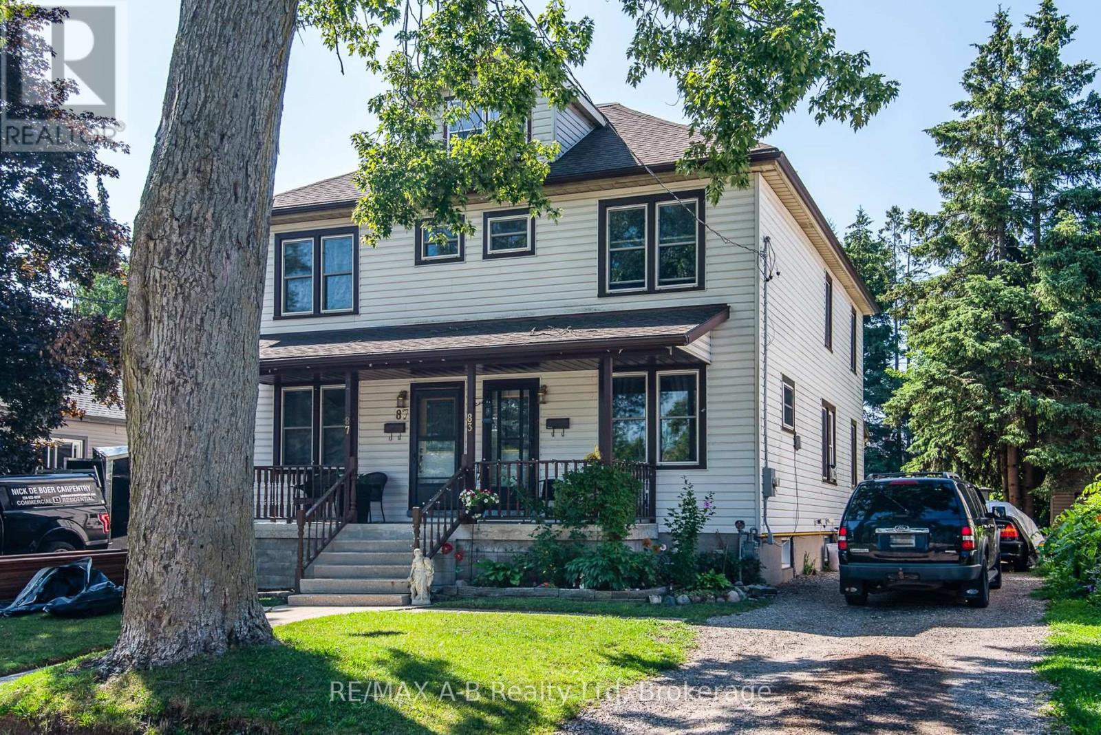 83 E Gore St, Stratford, ON N5A 3X4
