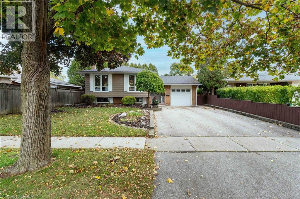 4 Adelaide Ave, Brantford, ON N3S 7H3