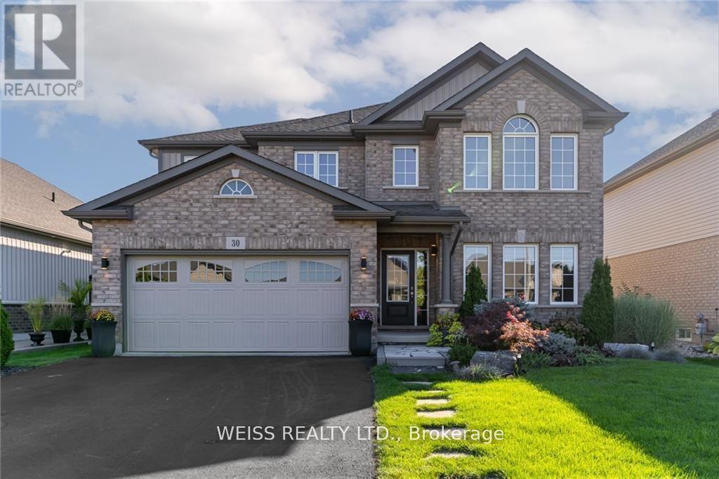 30 Clare Ave, Welland, ON L3C 0B7