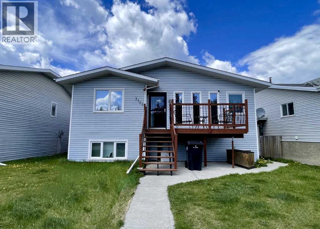 3126 Bradwell St, Hinton, AB T7V 1S6