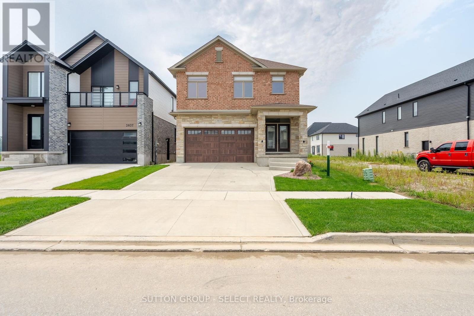 3833 Campbell St N, London South South V, ON N6P 0J7