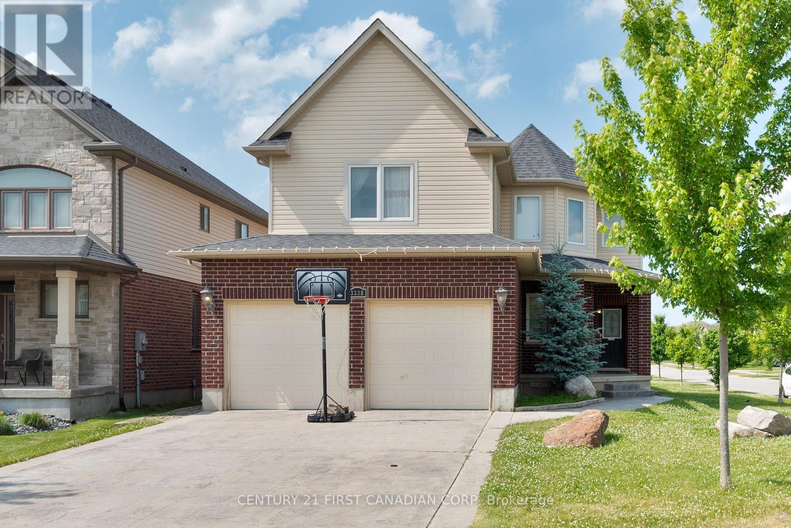 3338 Jinnies Way, London, ON N6L 0B8