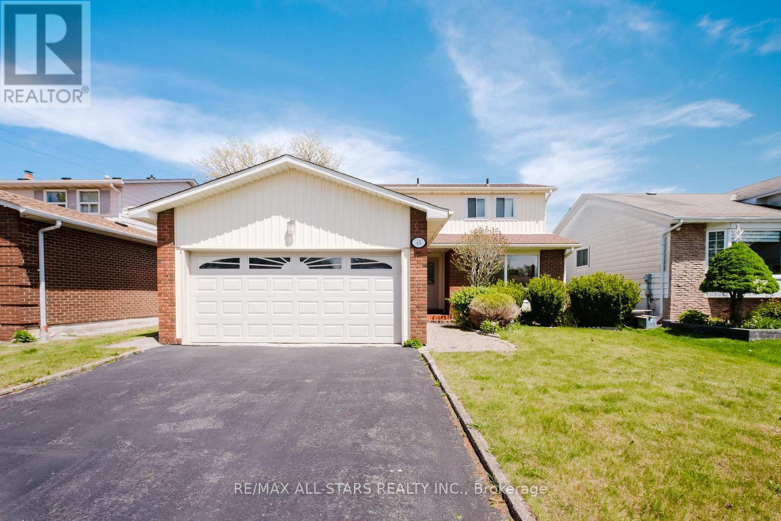 45 Wellpark Blvd, Toronto, ON M1V 1A6