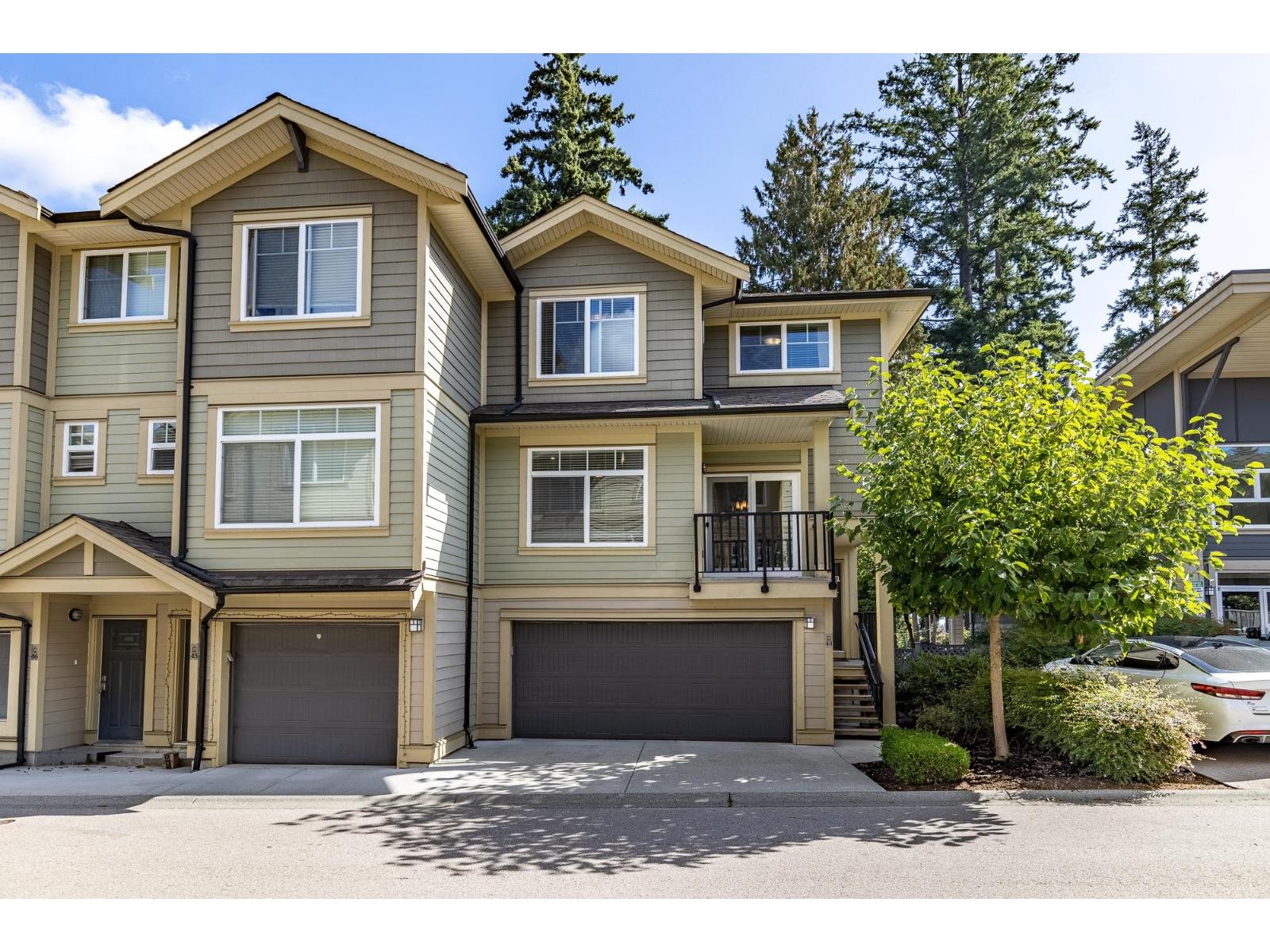5957 152 Street Unit 44, Surrey, BC V3S 3K4