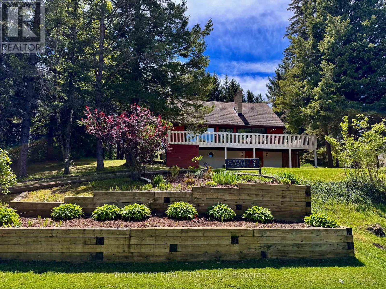 8 Pine River Cres, Mulmur, ON L9V 3H2