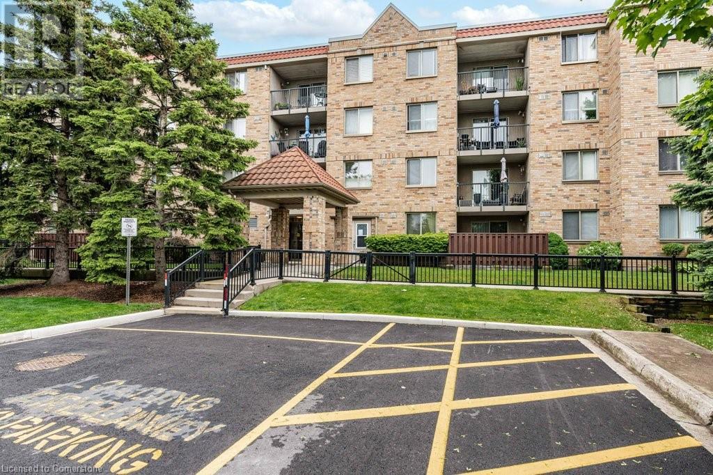 3499 Upper Middle Road Unit 210, Burlington, ON L7M 4M7
