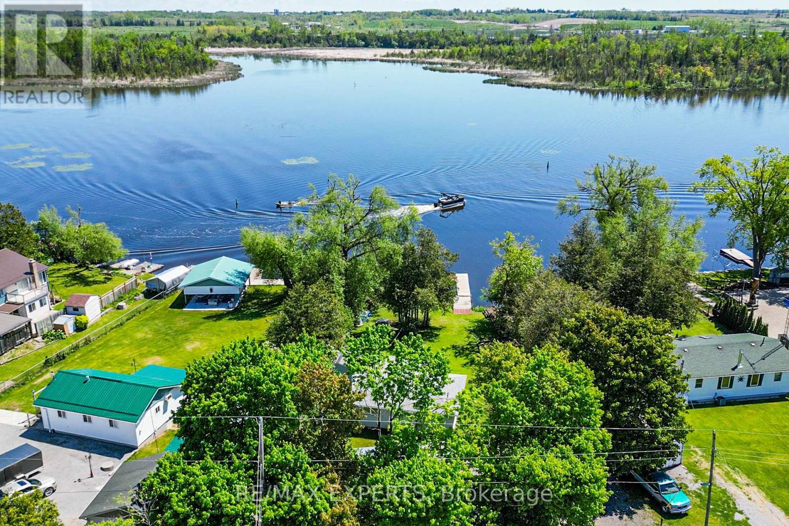 24 Riverside Dr, Kawartha Lakes Ops, ON K9V 0H6