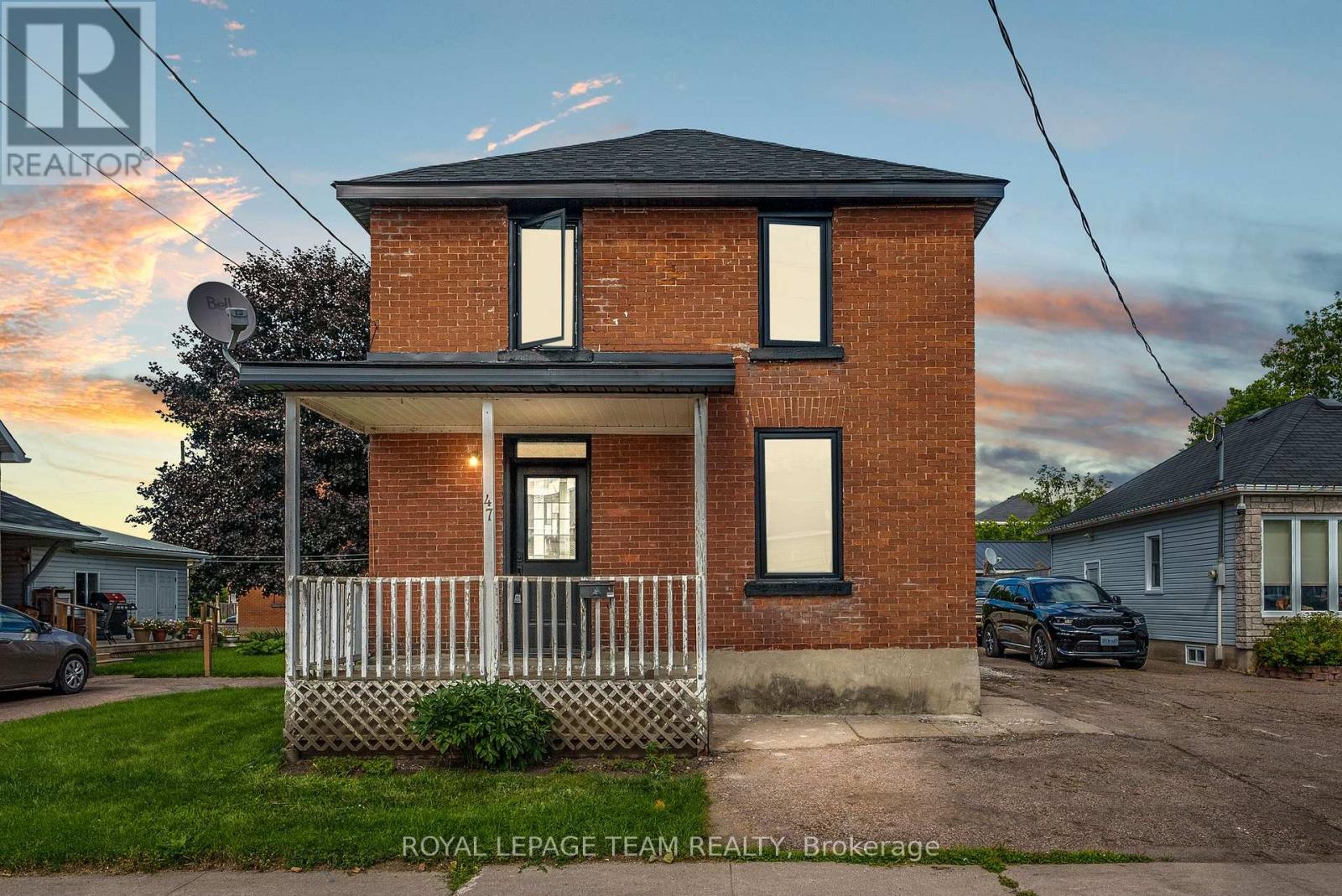 47 Bonnechere St N, Renfrew, ON K7V 1Y8
