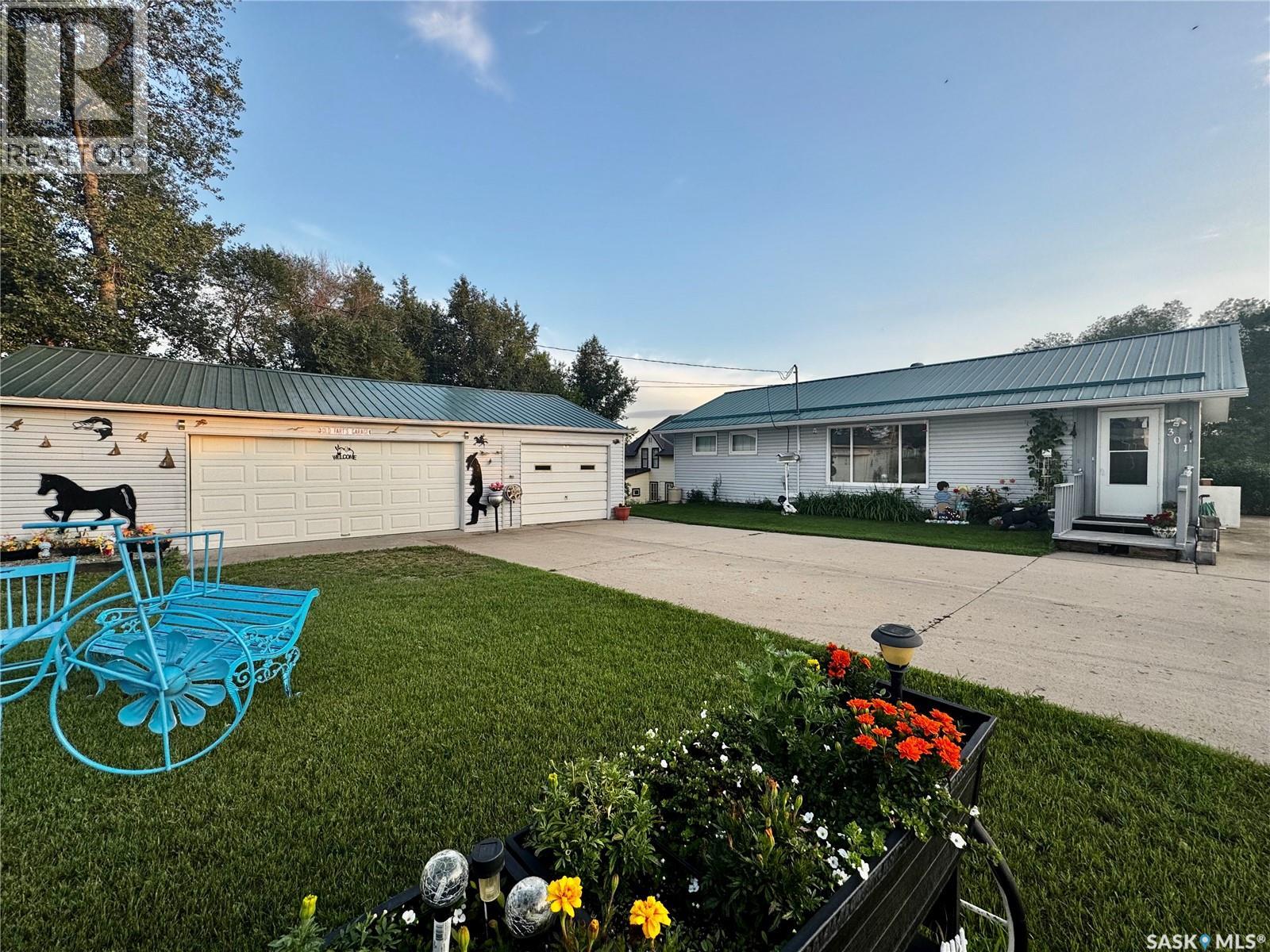 301 First Avenue Southeast, Sturgis, SK S0A 4A0