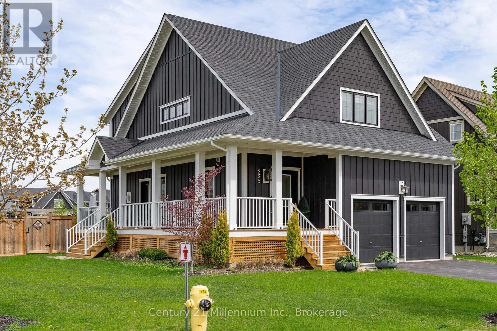 225 Yellow Birch Cres, Blue Mountains, ON L9Y 0Z3