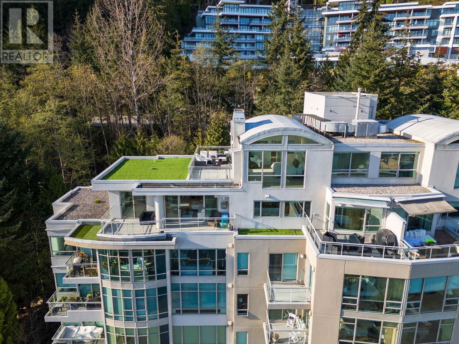 3105 Deer Ridge Drive Unit 701, West Vancouver, BC V7S 4W1