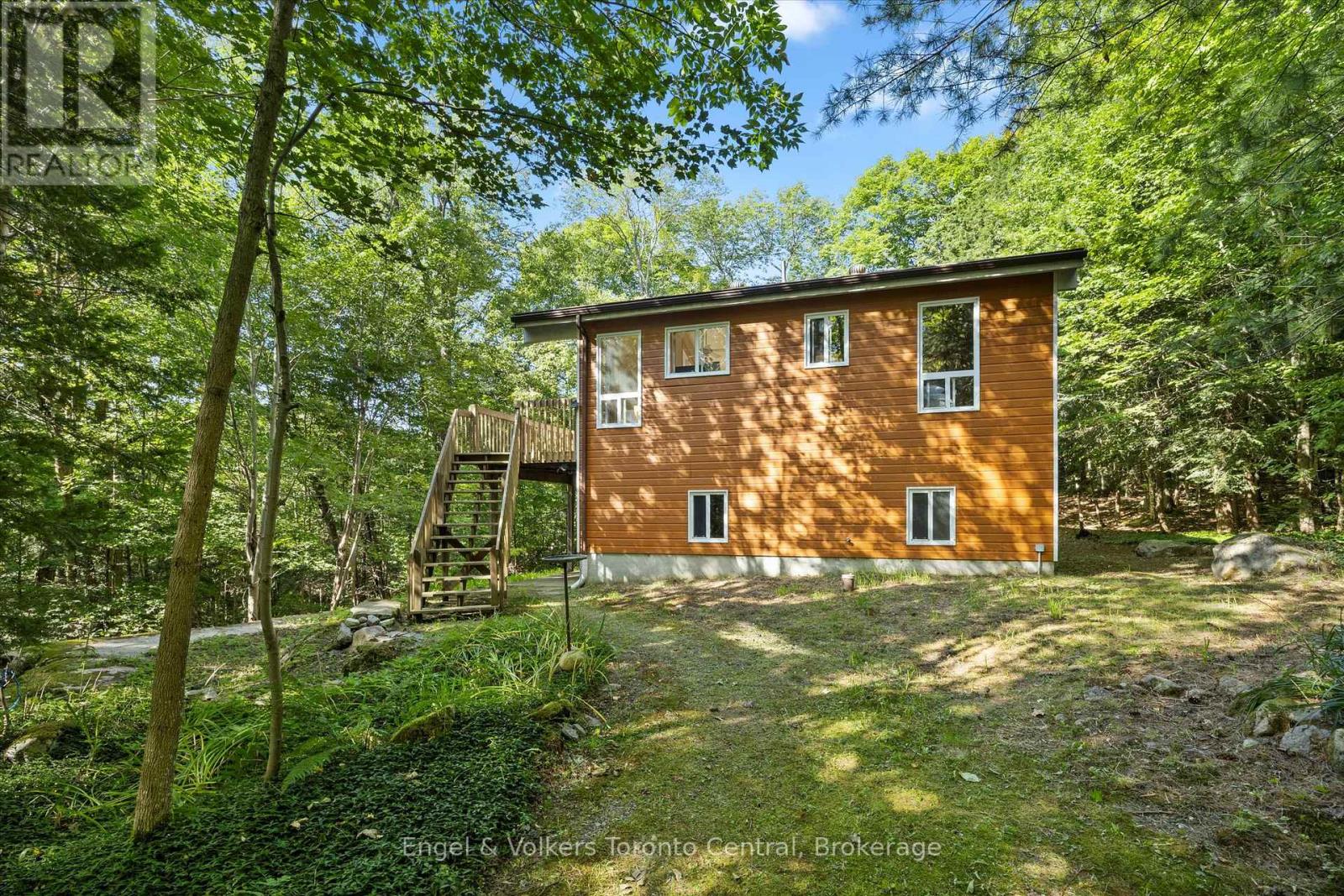 13 Hickory Cres, Seguin, ON P0C 1J0