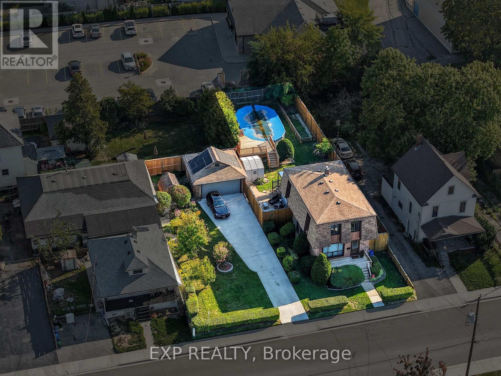 5904 Prospect St, Niagara Falls, ON L2G 1G8