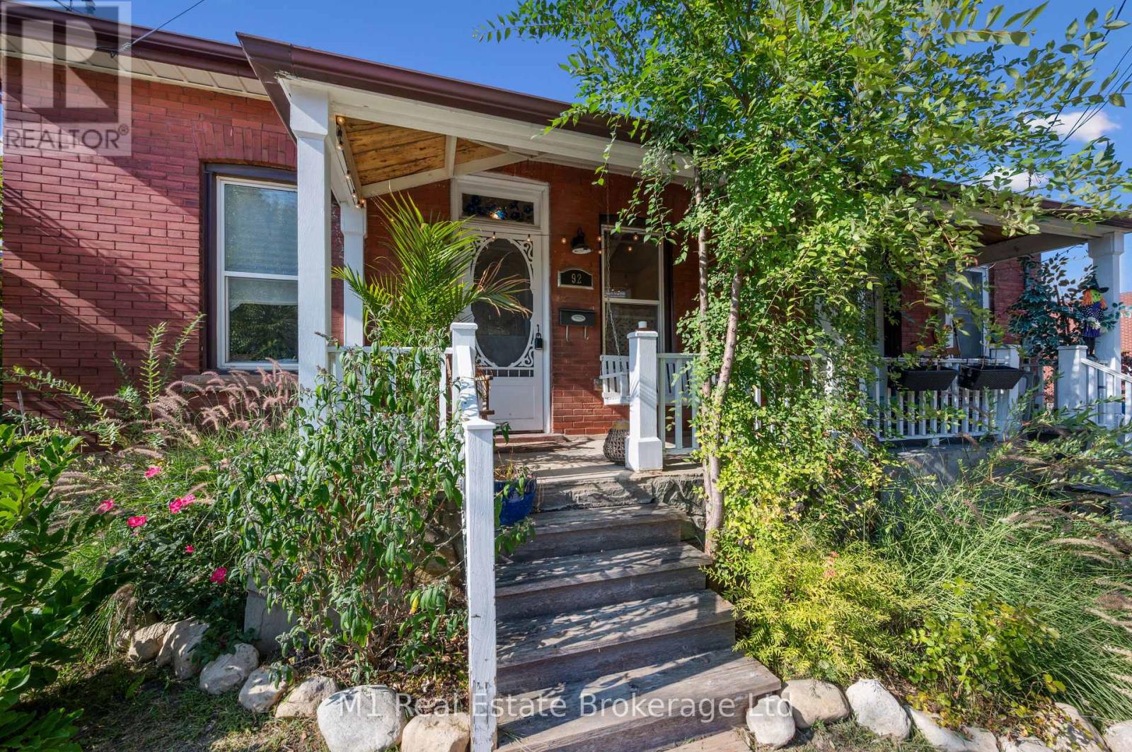 92 Alice St, Guelph, ON N1E 2Z8