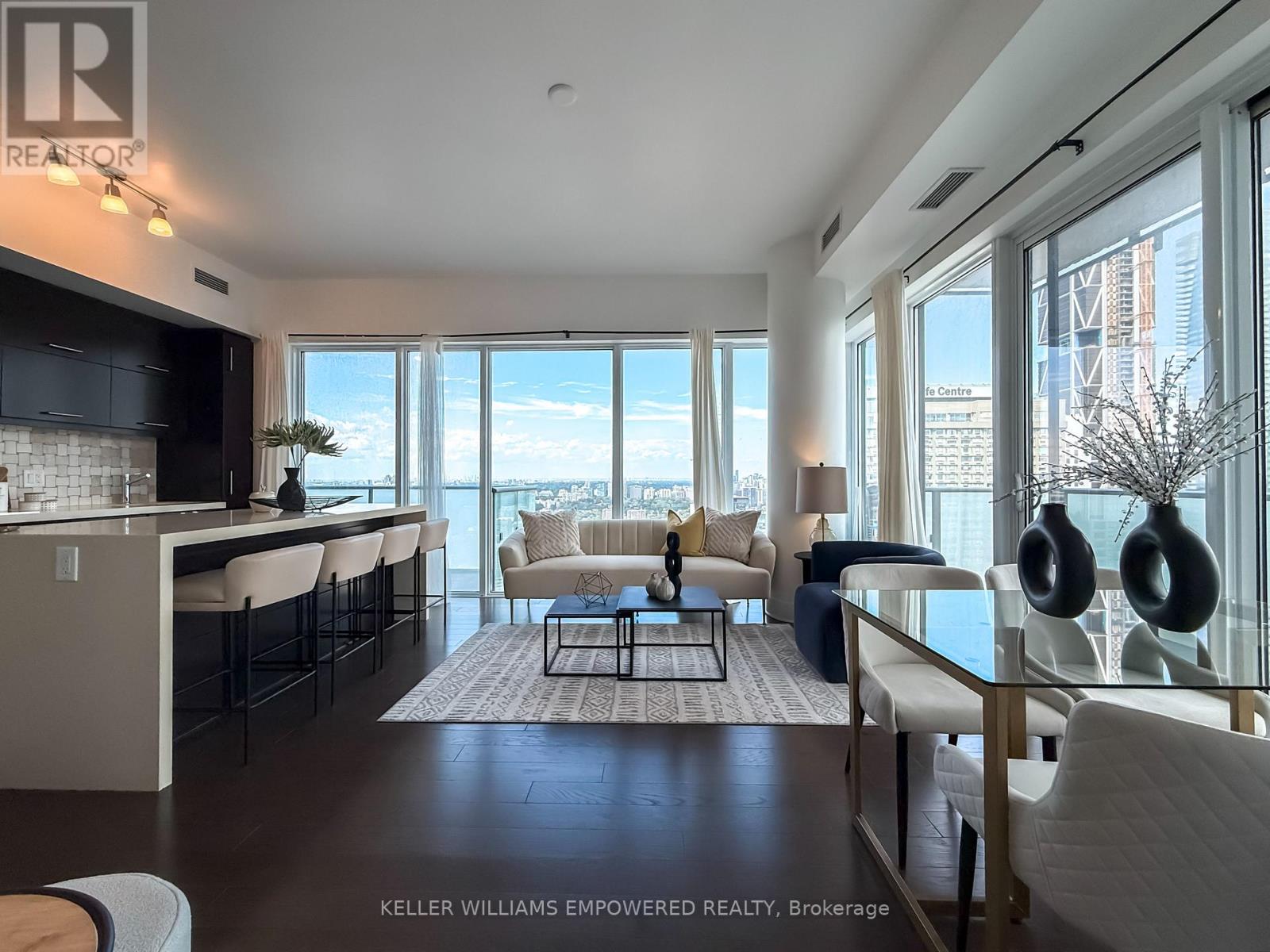 4508 1080 Bay St, Toronto, ON M5S 2B2