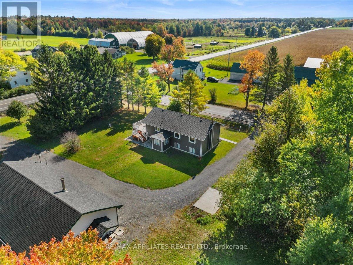 565 Vinette Rd, Clarence-Rockland, ON K0A 2A0