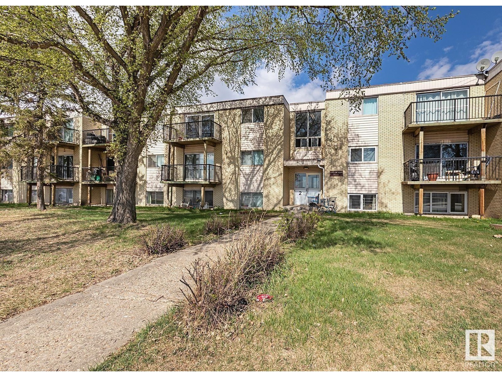 13230 Fort Road Northwest #37b, Edmonton, AB T5A 1C2